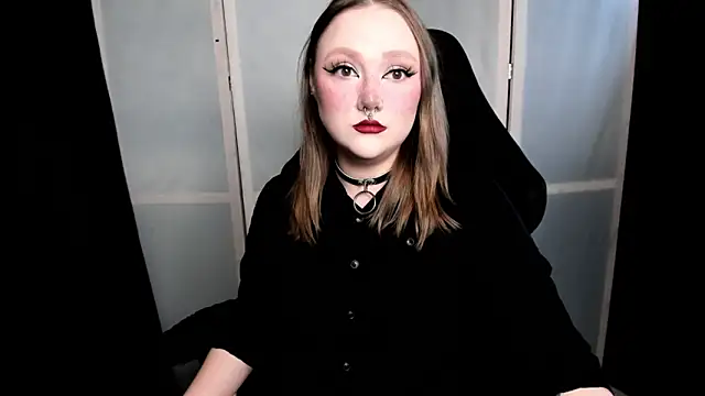 Snapshot of YourDyingBride chatting on November 2025 07:46:02 PM YourDyingBride online show from November 2025 07:46:02 PM