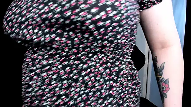 Snapshot of YourDyingBride chatting on November 2025 10:37:01 PM YourDyingBride online show from November 2025 10:37:01 PM