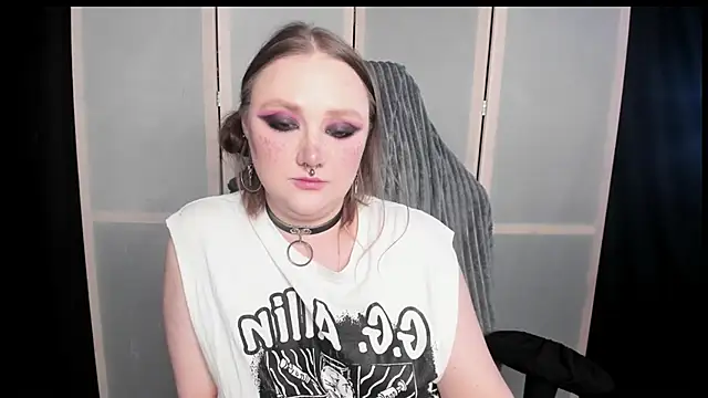 Snapshot of YourDyingBride chatting on April 2026 06:19:01 AM YourDyingBride online show from April 2026 06:19:01 AM