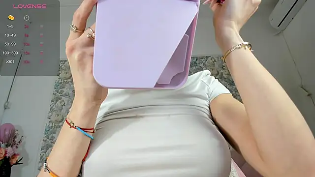 Snapshot of illegal_lorry chatting on March 2025 05:43:02 AM illegal lorry online show from March 2025 05:43:02 AM