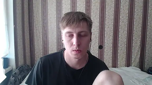 Snapshot of darienlarge chatting on March 2025 01:26:02 PM darienlarge online show from March 2025 01:26:02 PM