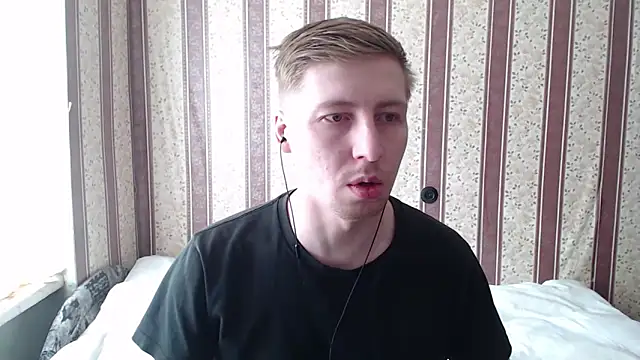 Snapshot of darienlarge chatting on March 2025 09:52:02 AM darienlarge online show from March 2025 09:52:02 AM