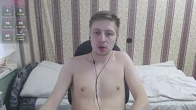 Snapshot of darienlarge chatting on March 2025 03:10:02 PM darienlarge online show from March 2025 03:10:02 PM