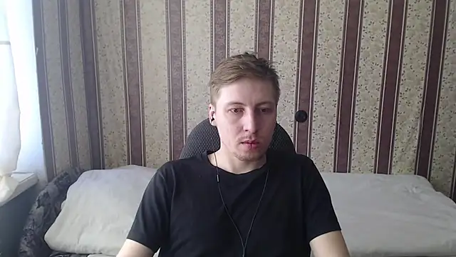 Snapshot of darienlarge chatting on March 2025 02:29:02 PM darienlarge online show from March 2025 02:29:02 PM