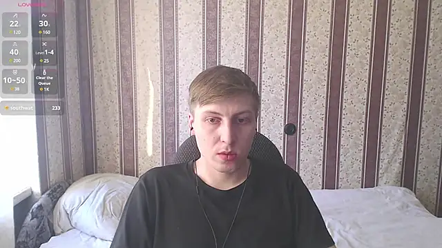 Snapshot of darienlarge chatting on March 2025 03:42:01 PM darienlarge online show from March 2025 03:42:01 PM