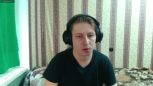 Snapshot of darienlarge chatting on October 2025 10:55:01 AM darienlarge online show from October 2025 10:55:01 AM