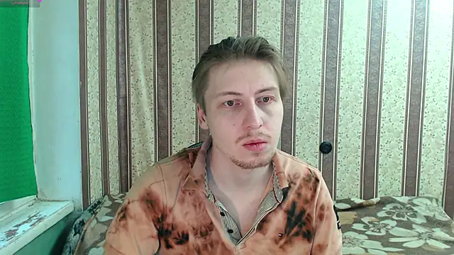 Snapshot of darienlarge chatting on November 2025 07:44:01 AM darienlarge online show from November 2025 07:44:01 AM