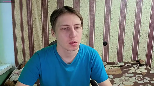 Snapshot of darienlarge chatting on December 2025 08:07:02 AM darienlarge online show from December 2025 08:07:02 AM