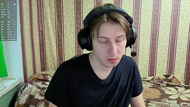 Snapshot of darienlarge chatting on December 2025 10:32:02 AM darienlarge online show from December 2025 10:32:02 AM