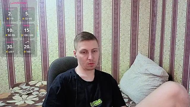 Snapshot of darienlarge chatting on January 2026 05:27:02 PM darienlarge online show from January 2026 05:27:02 PM