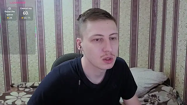 Snapshot of darienlarge chatting on January 2026 06:51:02 AM darienlarge online show from January 2026 06:51:02 AM