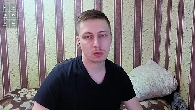 Snapshot of darienlarge chatting on January 2026 07:39:02 PM darienlarge online show from January 2026 07:39:02 PM