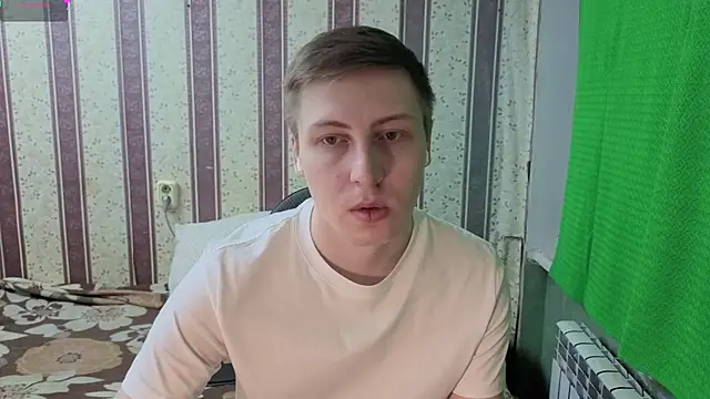 Snapshot of darienlarge chatting on February 2026 05:16:02 AM darienlarge online show from February 2026 05:16:02 AM