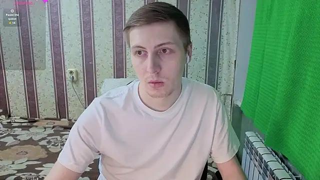 Snapshot of darienlarge chatting on February 2026 03:02:02 PM darienlarge online show from February 2026 03:02:02 PM