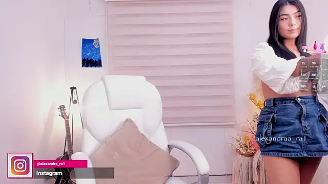 Snapshot of Alexandra_ra chatting on December 2025 08:47:02 PM Alexandra ra online show from December 2025 08:47:02 PM