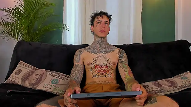Aron ford online show from May 2026 07:53:02 PM