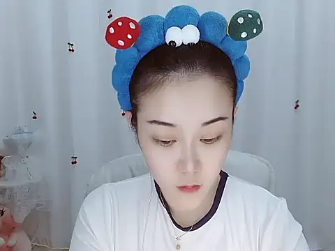 Angel-C online show from October 2025 01:29:01 AM