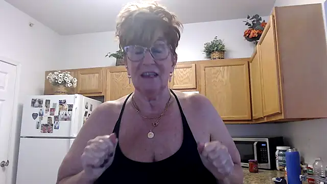 Snapshot of plusizebigbooty chatting on November 2025 06:10:01 PM plusizebigbooty online show from November 2025 06:10:01 PM