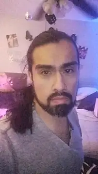 Snapshot of MigeLazzo chatting on November 2025 09:02:02 PM MigeLazzo online show from November 2025 09:02:02 PM