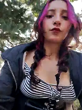 Snapshot of _Laary chatting on October 2025 09:02:01 PM Laary online show from October 2025 09:02:01 PM