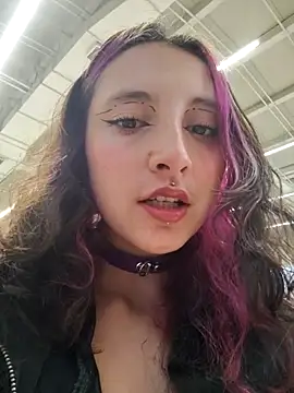 Snapshot of _Laary chatting on October 2025 09:59:02 PM Laary online show from October 2025 09:59:02 PM