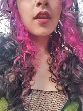 Snapshot of _Laary chatting on October 2025 09:05:02 PM Laary online show from October 2025 09:05:02 PM