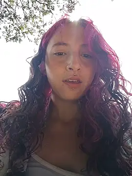 Snapshot of _Laary chatting on March 2026 03:51:01 PM Laary online show from March 2026 03:51:01 PM