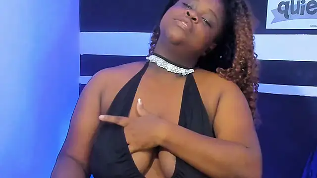 Snapshot of YeminaLeman chatting on February 2026 11:20:01 AM YeminaLeman online show from February 2026 11:20:01 AM