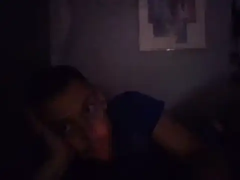 Snapshot of LuckyLefty79 chatting on December 2025 07:06:02 AM LuckyLefty79 online show from December 2025 07:06:02 AM