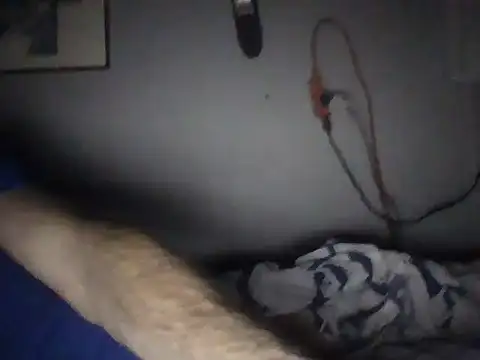 Snapshot of LuckyLefty79 chatting on February 2026 10:00:01 AM LuckyLefty79 online show from February 2026 10:00:01 AM