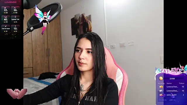 Snapshot of Danae_999 chatting on December 2024 11:46:02 PM Danae 999 online show from December 2024 11:46:02 PM