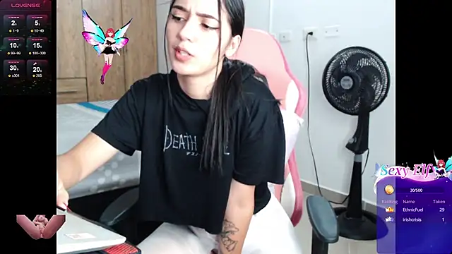 Snapshot of Danae_999 chatting on December 2024 02:30:02 AM Danae 999 online show from December 2024 02:30:02 AM