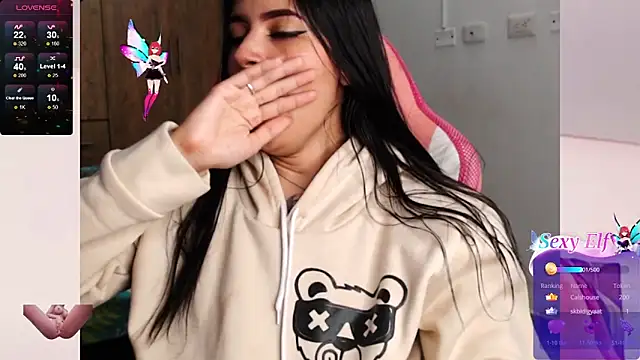 Snapshot of Danae_999 chatting on December 2024 01:24:01 AM Danae 999 online show from December 2024 01:24:01 AM