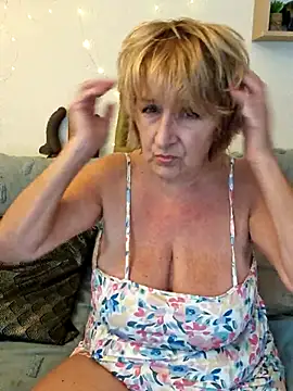 Snapshot of phryna@xh chatting on October 2025 03:53:01 PM phrynaxh online show from October 2025 03:53:01 PM