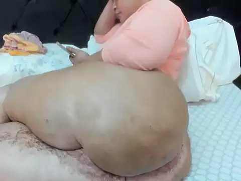 bigbooty29 online show from July 2026 05:08:02 PM