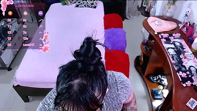 lufek23 online show from March 2025 12:04:02 AM