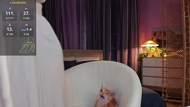 Snapshot of Lazy_Lady chatting on February 2026 02:04:02 PM Lazy Lady online show from February 2026 02:04:02 PM