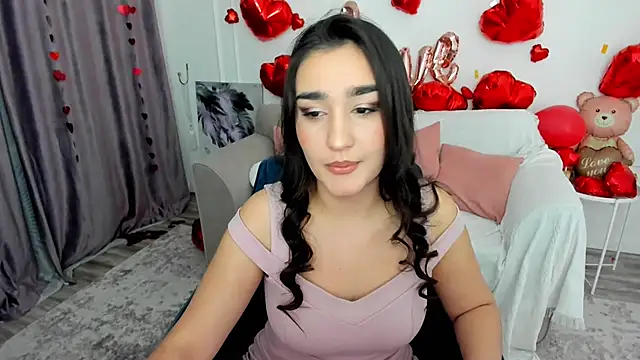 Snapshot of GoldenHeart_1 chatting on February 2026 07:39:02 PM GoldenHeart 1 online show from February 2026 07:39:02 PM