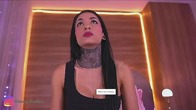 danna berlin  online show from March 2026 07:19:01 PM