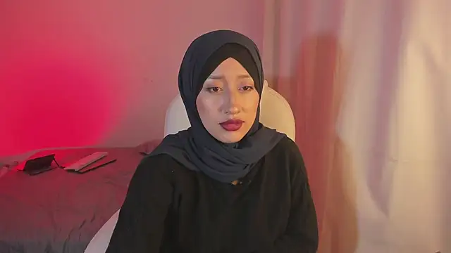 adila anich online show from March 2025 09:04:02 PM