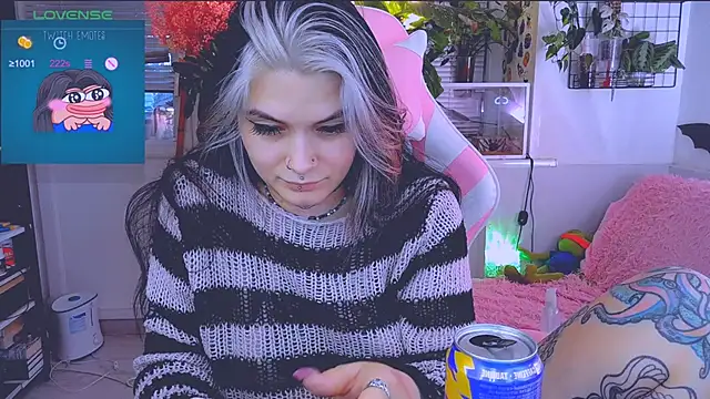 Snapshot of jelya_sg chatting on March 2025 03:02:02 PM jelya sg online show from March 2025 03:02:02 PM