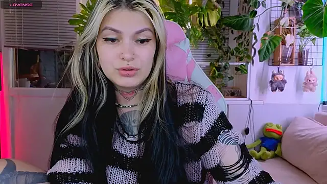 Snapshot of jelya_sg chatting on September 2025 03:33:01 PM jelya sg online show from September 2025 03:33:01 PM