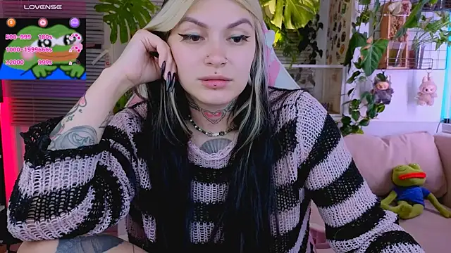 Snapshot of jelya_sg chatting on September 2025 04:11:01 PM jelya sg online show from September 2025 04:11:01 PM