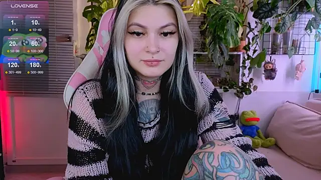 Snapshot of jelya_sg chatting on December 2025 12:44:02 PM jelya sg online show from December 2025 12:44:02 PM