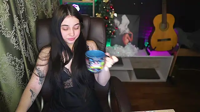 delicatedBailey online show from December 2024 05:36:01 AM