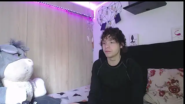 Santiago kiler online show from March 2026 01:55:01 PM