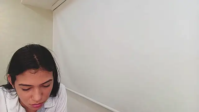 Sassy--Girl online show from September 2025 06:02:01 PM