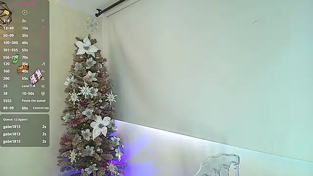 Sassy--Girl online show from December 2025 06:03:02 PM