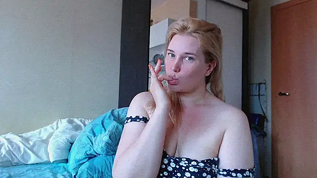 Snapshot of mmmPinUpGirl chatting on July 2026 12:19:02 PM mmmPinUpGirl online show from July 2026 12:19:02 PM