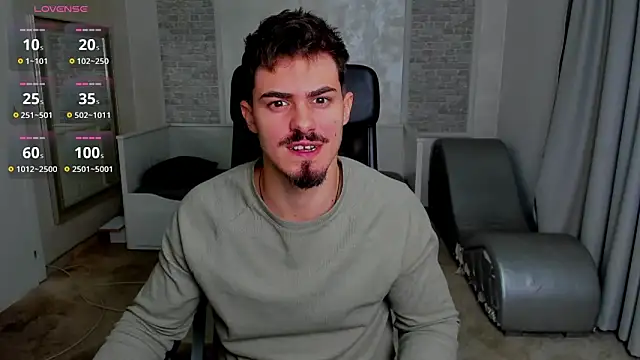 Snapshot of WilsonJules chatting on December 2024 08:49:02 PM WilsonJules online show from December 2024 08:49:02 PM